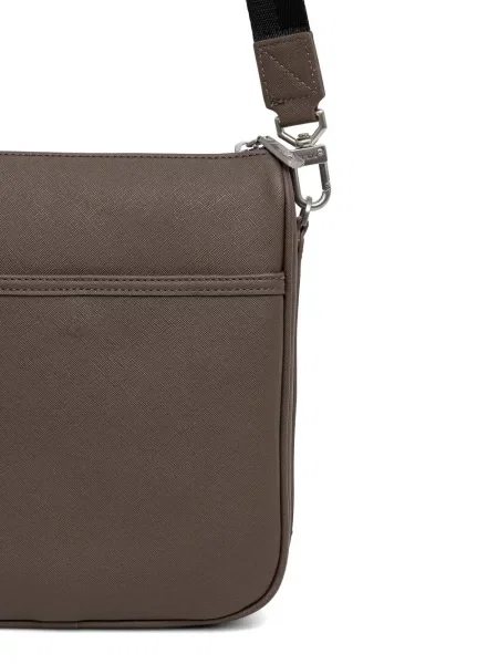 Crossbody torba Guess s autogramom smeđa
