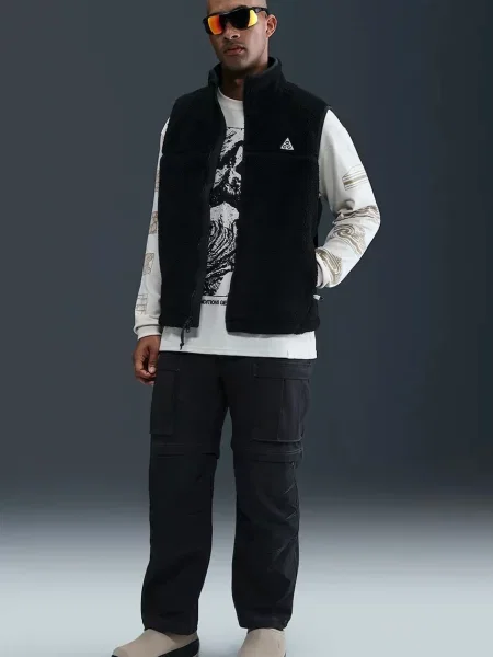 Nike ACG: All Conditions Gear vesta pánska ACG Canwell Glacier čierna
