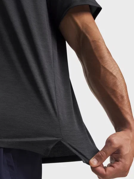 Футболка Under Armour чорна