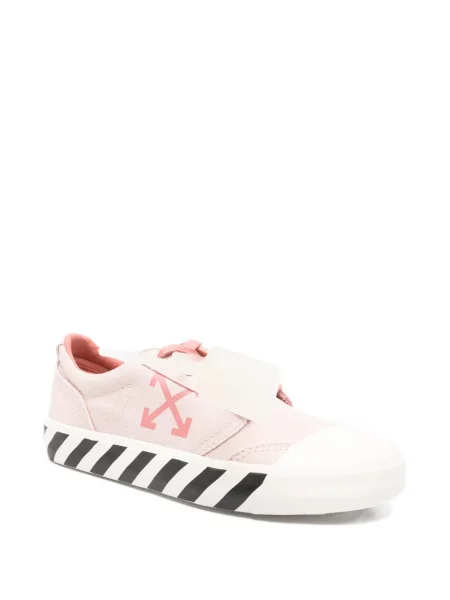 Top Off-white cu imagine alb