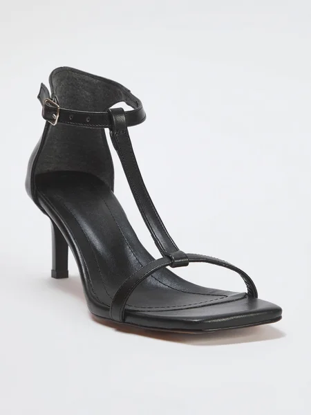 Trendyol Sandale cu baretă negru