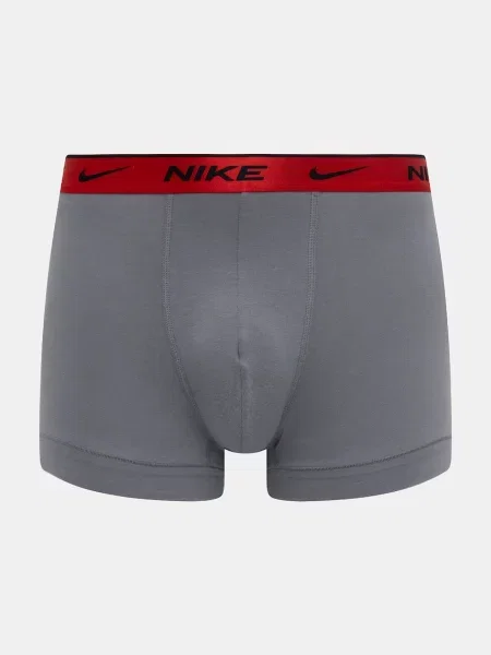 Боксеры Nike красные