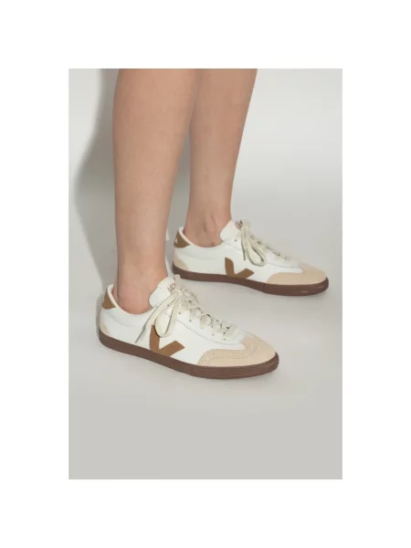 Sneakersy Veja Volley zamszowe białe