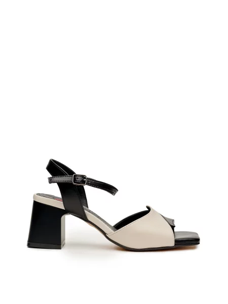 Alex Bell Босоніжки Шкіра чорний