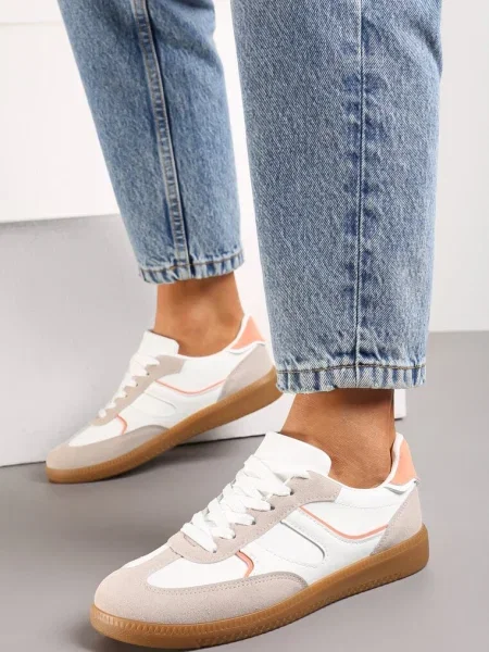 Sneakerși închis cu inserții decorative Ysalesa bej