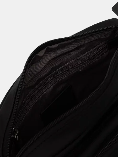 Calvin Klein Válltáska Sleek Utility Camera Bag fekete