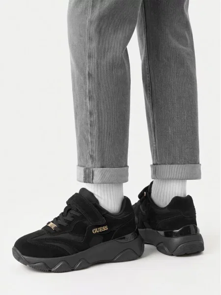 Sneakersy Guess černé
