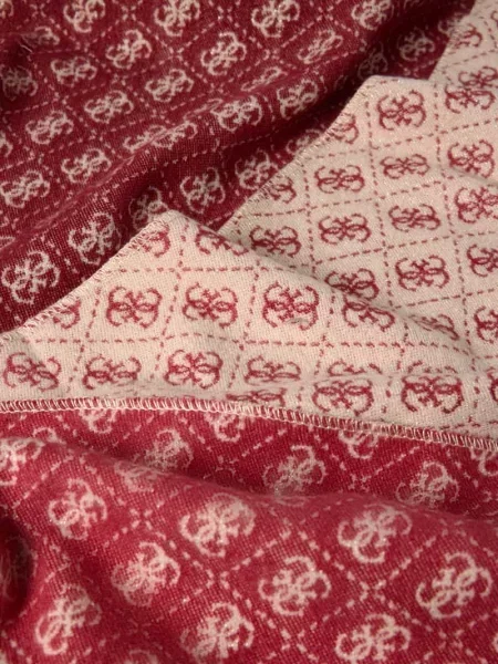Szal z mieszanka z detal z logo Guess