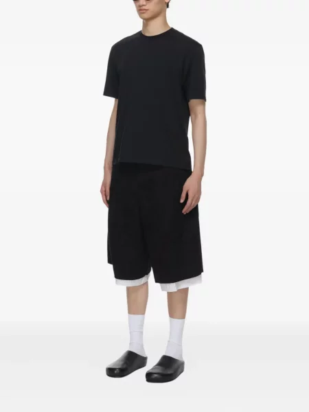 Tricou Studio Nicholson cu decolteu rotund scurt negru