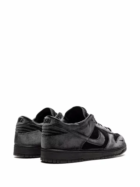 Tenisky Nike Dunk v městském stylu černé