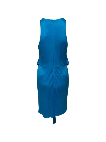 Rochie Issa drapată de costum albastru
