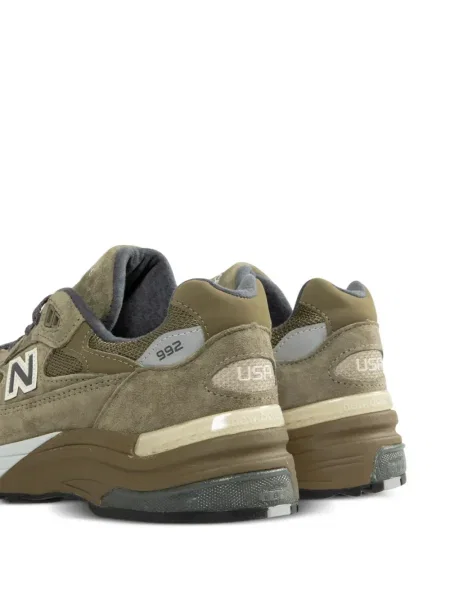 Sneakerși New Balance 992 din piele de căprioară verde