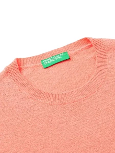 Pulover Benetton cu decolteu rotund roz