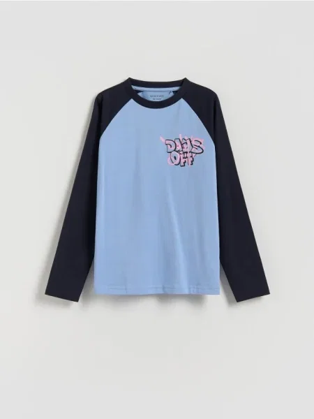 Reserved Tricou din cu mânecă lungă și imprimeu bleumarin