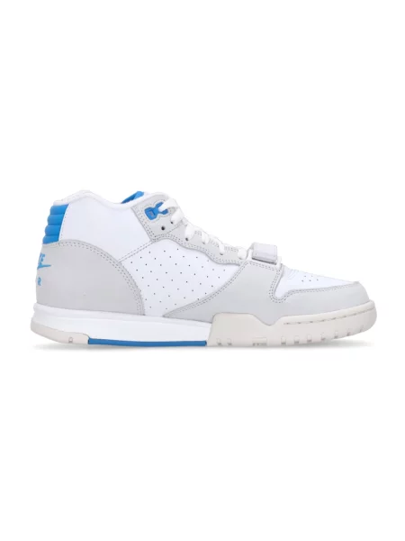 Sneakersy Nike zamszowe białe