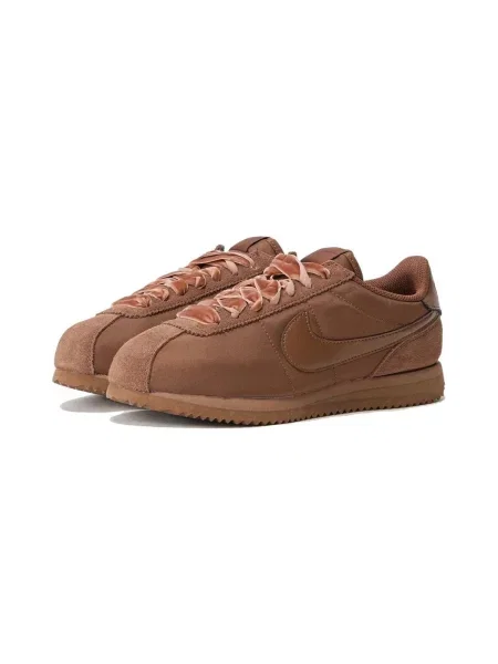 Pantofi Nike maro