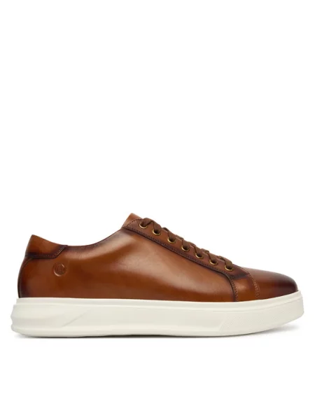Pantofi Clarks cu legături maro