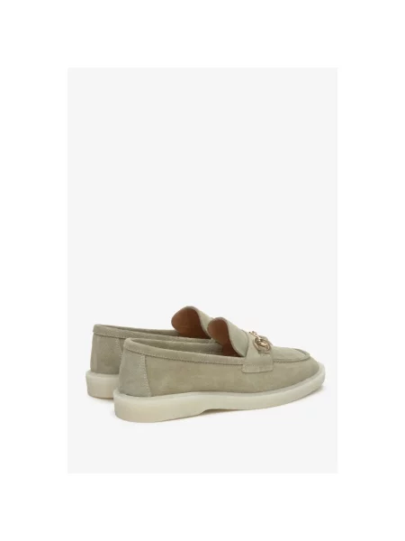 Велюровые лоферы Estro зеленые