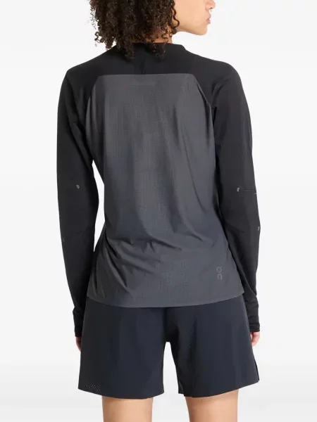 Lung tricou On negru