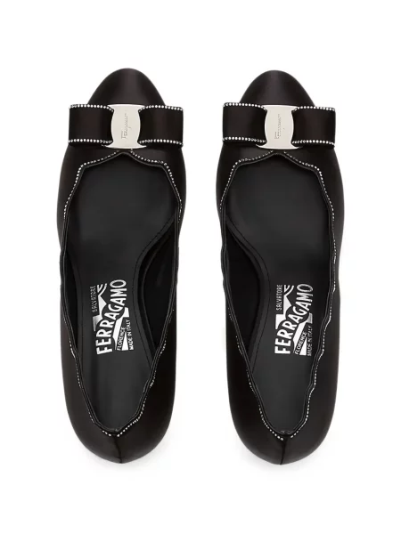 Pantofi cu toc Ferragamo cu funde negru