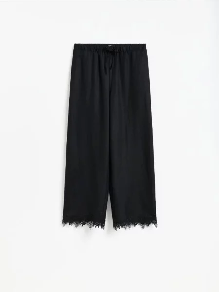 Reserved Pantaloni cu crac larg din in negru