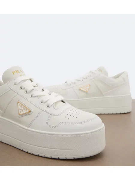 Sneakerși Prada din piele cu platformă alb