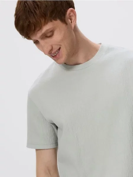 Reserved Tricou comfort fit din structurat verde-pal verde