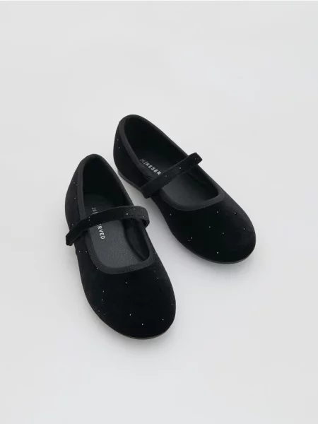 Бархатные балетки Reserved черные