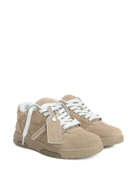 Szarvasbőr business sneaker Off-white fehér