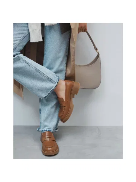 Пенні-лофери шкіряні Estro коричневі