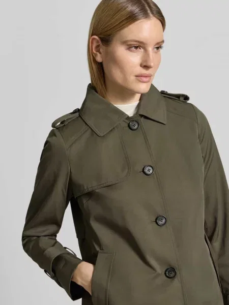 Kurtka o kroju regular fit z wykładanym kołnierzem Christian Berg Woman Selection khaki