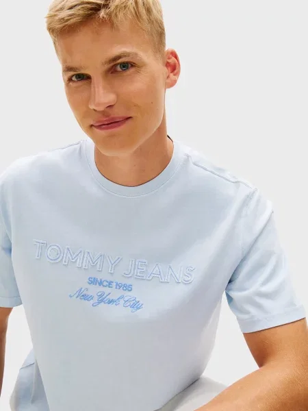 Футболка Tommy Jeans блакитна