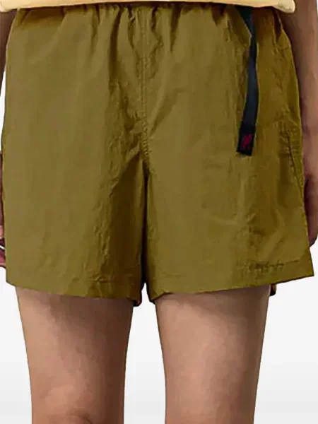 Cu centură pantaloni scurți Gramicci verde