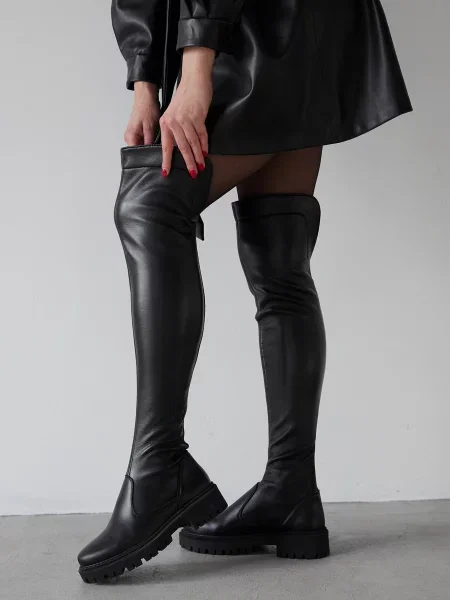 Ботфорты Emmelie Delage из искусственной кожи черные