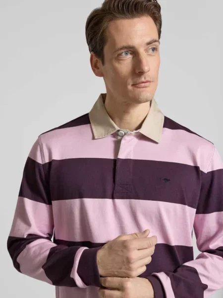 Koszulka polo o kroju regular fit z wzorem w i wyhaftowanym logo Fynch-hatton