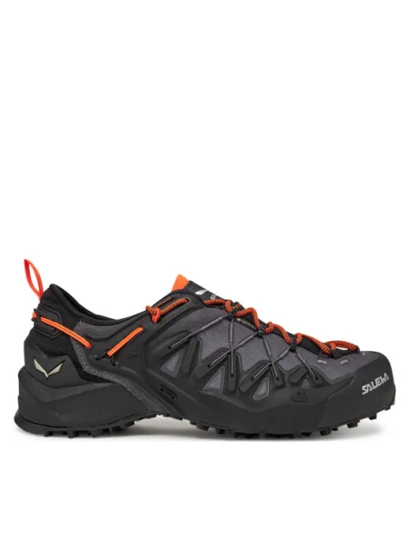 Ниски обувки Salewa черно