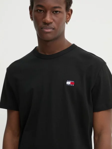Тениска Tommy Jeans с изчистен дизайн черно