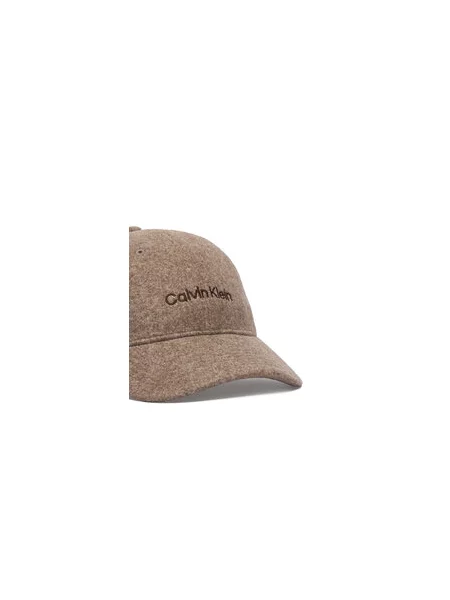 Kepurė su snapeliu Calvin Klein Embroidered Titlecase Logo Felt ruda