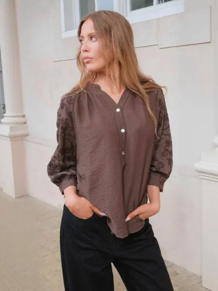 TEESHOPPEN Tricou Fride maro