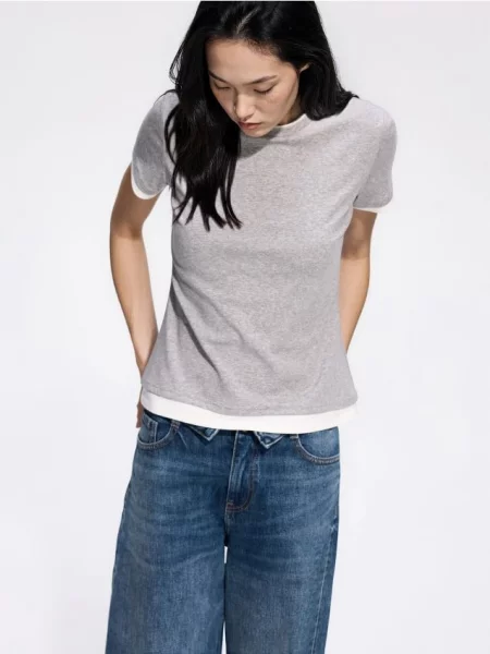 Reserved Tricou cu adaos de lyocell deschis gri