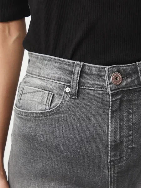 Medicine джинси mom fit