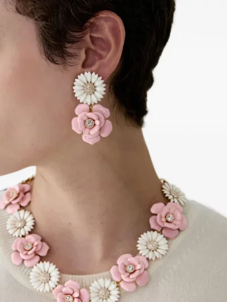 Cercei Carolina Herrera cu model floral