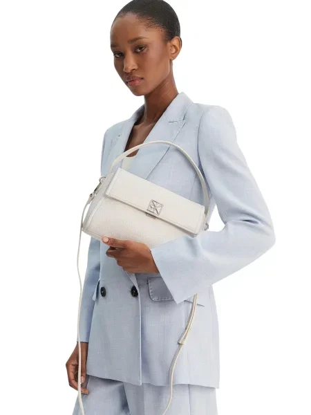 Calvin Klein Ročna torbica volneno bela