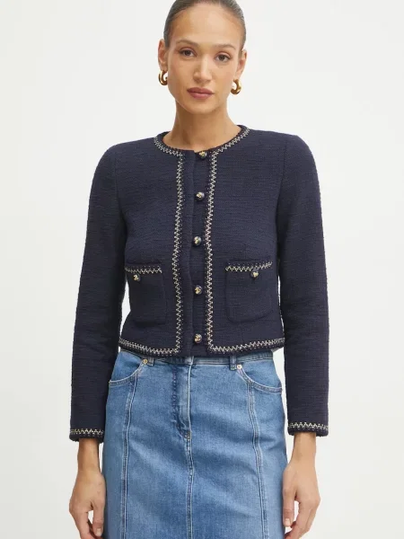 Luisa Spagnoli sacou marin un singur rand de albastru