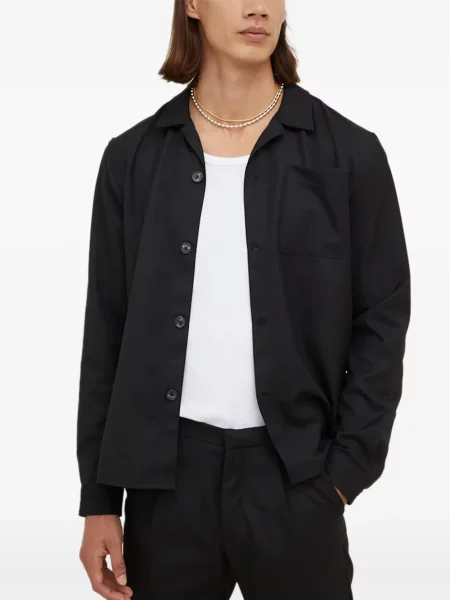 Dlouhá košile Bruuns Bazaar s kapsami na rukávech černá