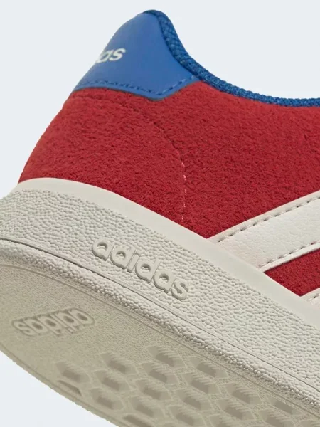 Детские кроссовки Adidas