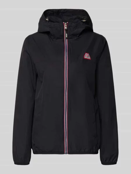 Wiatrówka o kroju regular fit z aplikacją z logo Superdry czarna