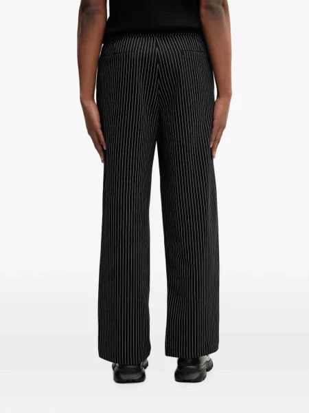 Pantaloni Fred Perry cu imagine alergare negru