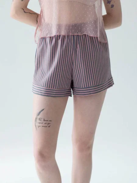 Женские шорты