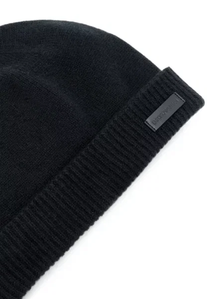 Căciulă Emporio Armani cu autograf negru